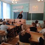 Протоиерей Роман Локочинский посетил школу п. Калашниково